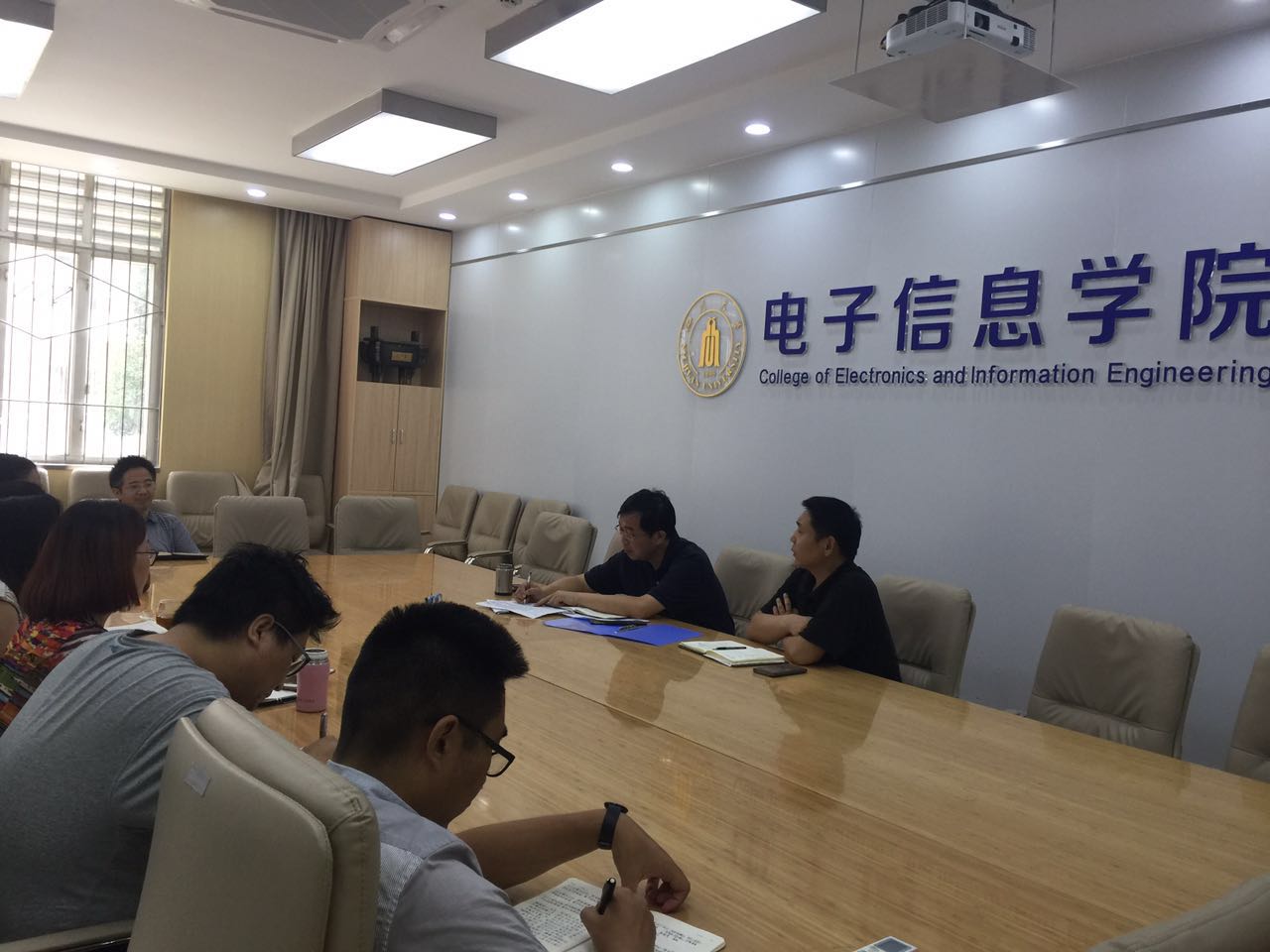成人影视片