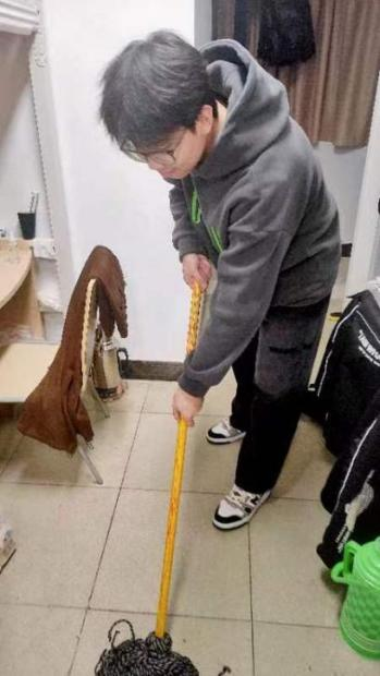 成人影视片