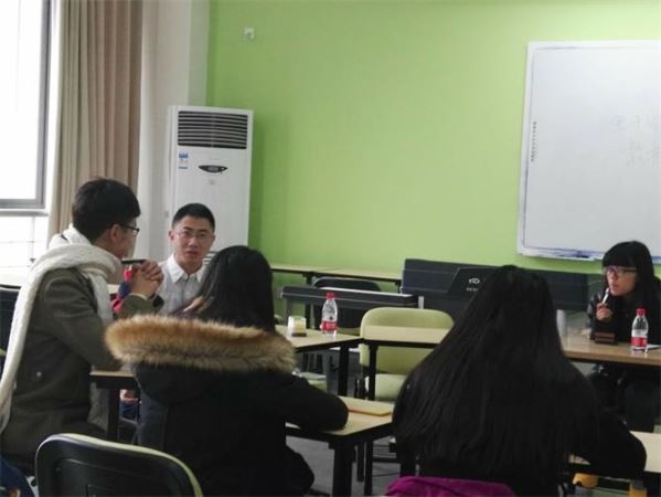 成人影视片