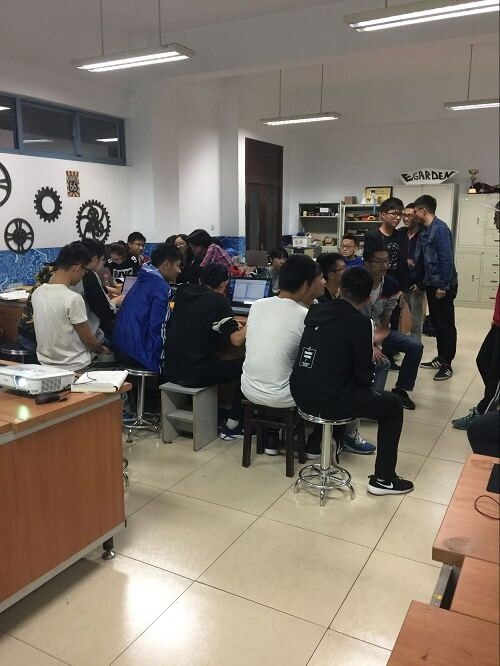 成人影视片