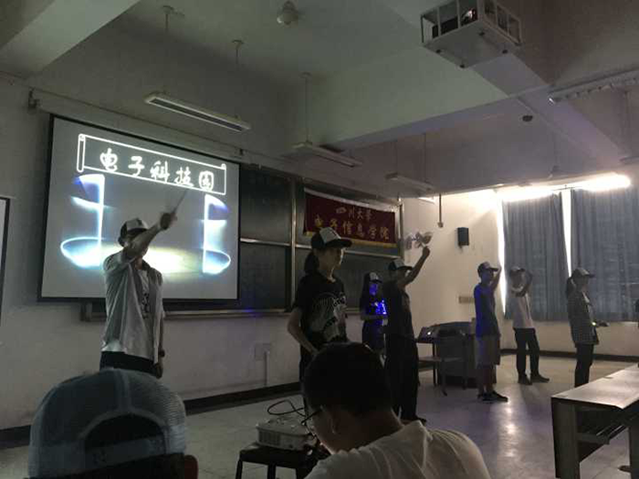 成人影视片