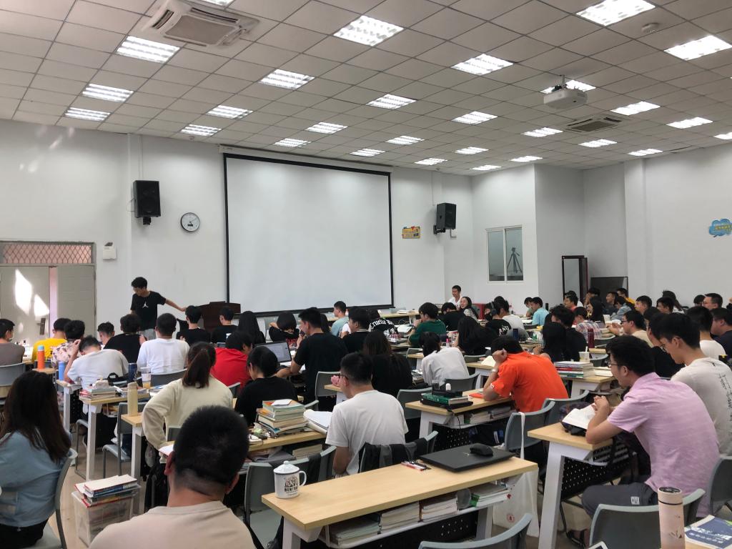 成人影视片
