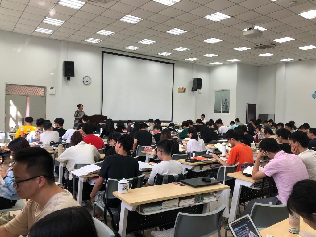 成人影视片