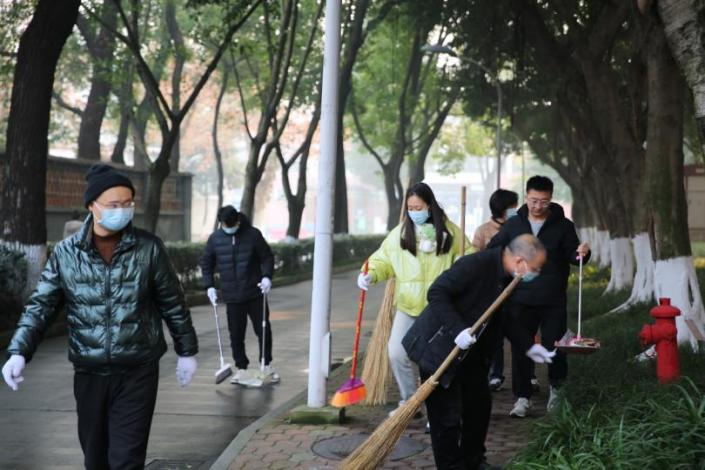 成人影视片