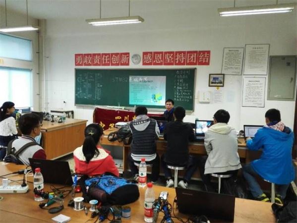 成人影视片