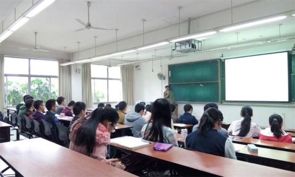 成人影视片