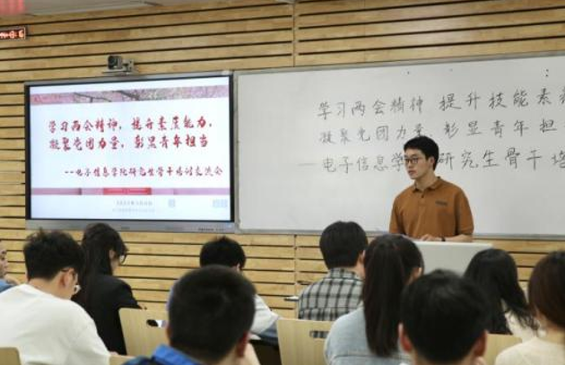 成人影视片