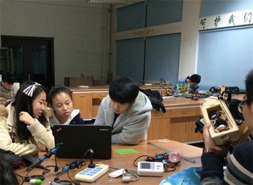 成人影视片