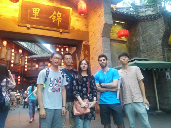 成人影视片