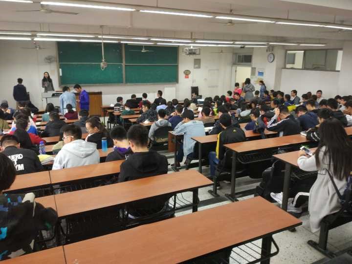 成人影视片